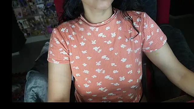 Snapshot of -AyeshaSinghania- chatting on 03/21/25, 01:56 -AyeshaSinghania- online show from 03/21/25, 01:56