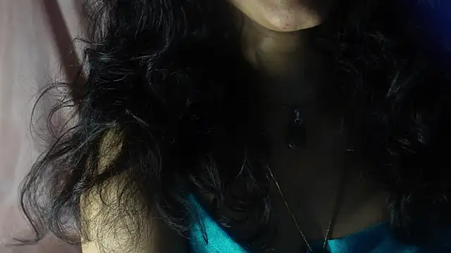 Snapshot of -AyeshaSinghania- chatting on 10/07/25, 05:43 -AyeshaSinghania- online show from 10/07/25, 05:43