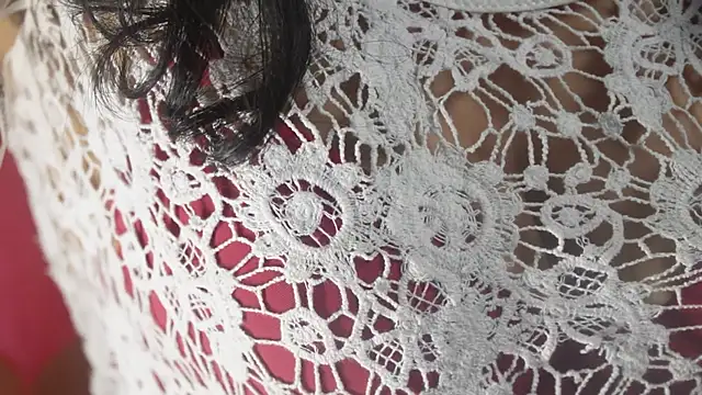 Snapshot of -AyeshaSinghania- chatting on 10/18/25, 08:59 -AyeshaSinghania- online show from 10/18/25, 08:59