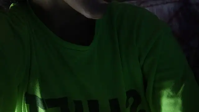 Snapshot of -AyeshaSinghania- chatting on 10/30/25, 10:27 -AyeshaSinghania- online show from 10/30/25, 10:27