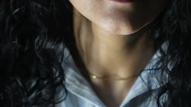 -AyeshaSinghania- online show from 04/25/26, 12:30