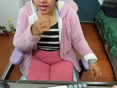 daleska ayala 1 online show from 09/24/25, 08:45