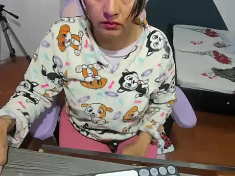 daleska ayala 1 online show from 10/30/25, 01:40