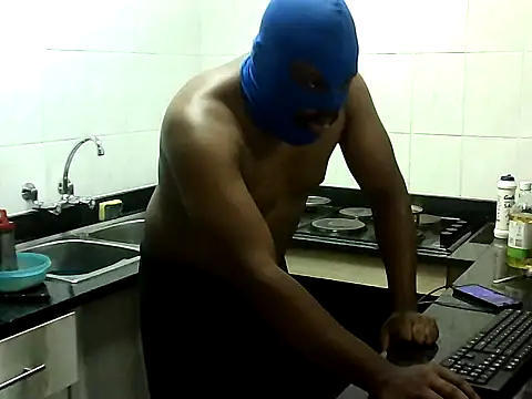 Yardie bone online show from 12/02/25, 06:58