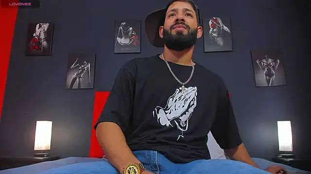 Thiagogomez online show from 12/12/24, 12:33