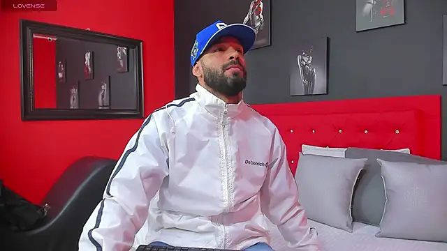 Thiagogomez online show from 02/28/25, 12:20