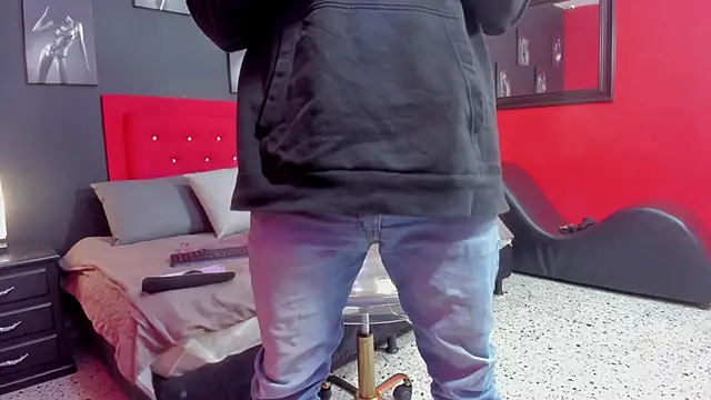 Thiagogomez online show from 10/18/25, 12:39