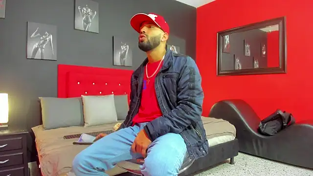 Thiagogomez online show from 10/22/25, 12:38