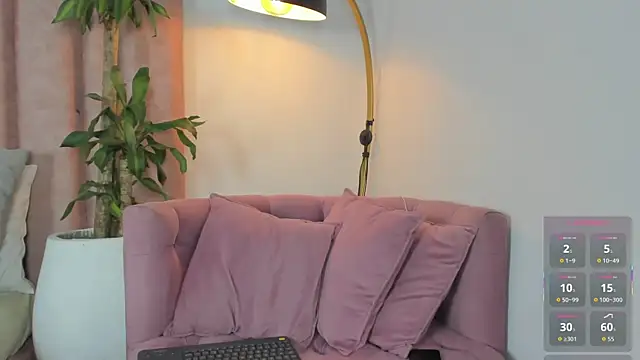 im malih online show from 12/16/25, 04:01