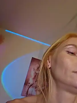 LessiaMia online show from 03/31/26, 06:08