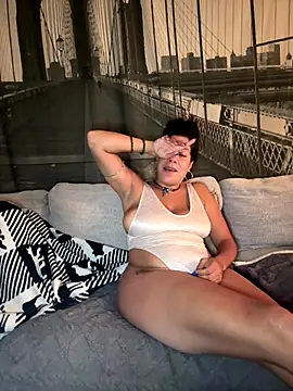 Bigbuttbrooklynn online show from 10/17/25, 04:04