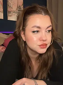 VictoriaLaFleur online show from 12/14/25, 09:19