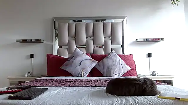 Snapshot of hellen_martin chatting on 03/06/25, 09:31 hellen martin online show from 03/06/25, 09:31