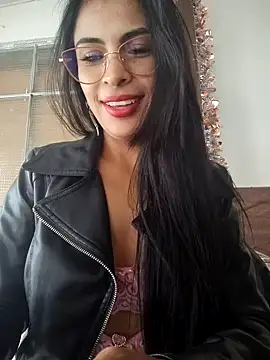 Snapshot of Astrid-- chatting on 01/13/26, 07:41 Astrid-- online show from 01/13/26, 07:41