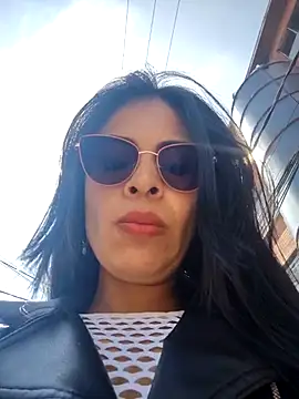 Snapshot of Astrid-- chatting on 02/10/26, 03:05 Astrid-- online show from 02/10/26, 03:05