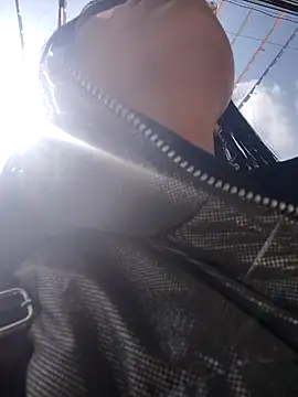 Snapshot of Astrid-- chatting on 02/12/26, 03:07 Astrid-- online show from 02/12/26, 03:07