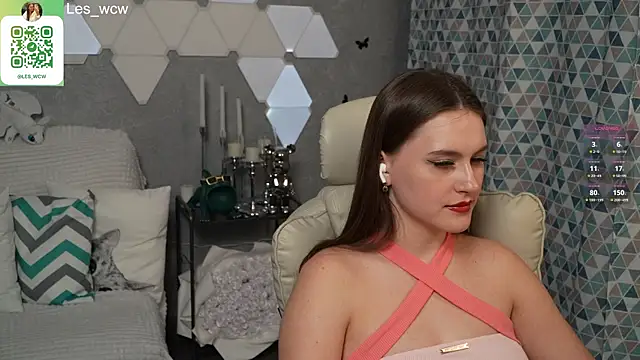 Snapshot of HarleyDeess chatting on 03/15/25, 12:15 HarleyDeess online show from 03/15/25, 12:15