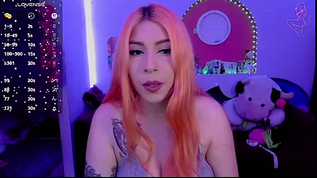 ValentinaMiller  online show from 11/19/25, 03:45