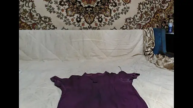 Snapshot of AlanStrongs chatting on 06/03/26, 02:33 AlanStrongs online show from 06/03/26, 02:33