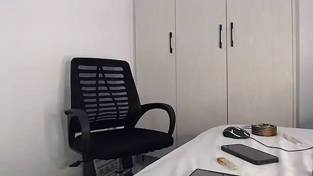 CurvyGlass online show from 10/06/25, 02:47