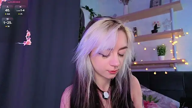 TristaRoht online show from 04/12/26, 03:17