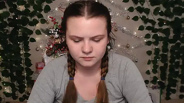 IxxiLiana online show from 12/28/24, 07:11