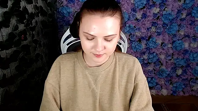 IxxiLiana online show from 09/25/25, 06:06