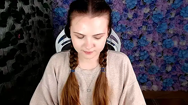 IxxiLiana online show from 09/27/25, 05:12