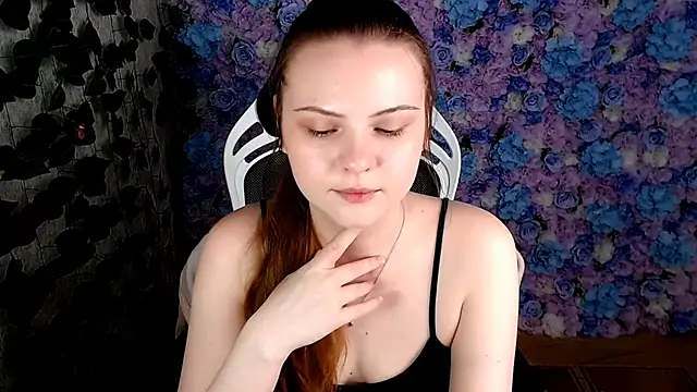 IxxiLiana online show from 09/30/25, 05:12