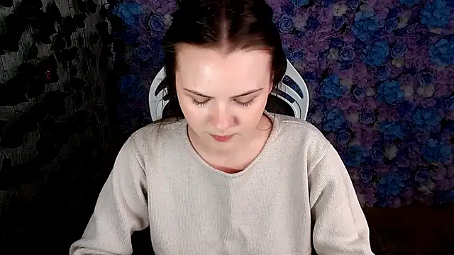 IxxiLiana online show from 10/04/25, 04:10