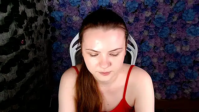 IxxiLiana online show from 10/24/25, 05:04