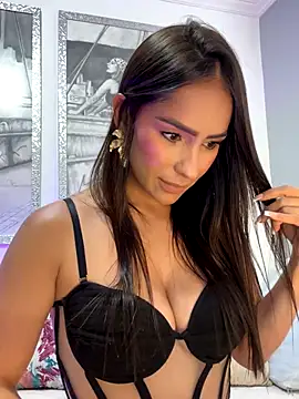 Mau White online show from 10/19/25, 06:19