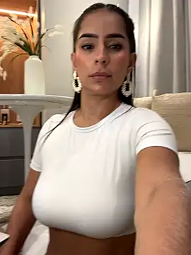 Mau White online show from 12/04/25, 09:23