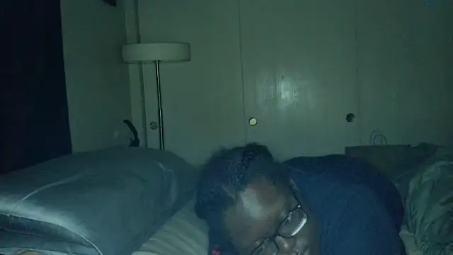 Snapshot of Yagurl__west chatting on 01/13/25, 08:05 Yagurl west online show from 01/13/25, 08:05