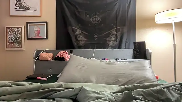 Snapshot of Yagurl__west chatting on 01/21/25, 12:25 Yagurl west online show from 01/21/25, 12:25