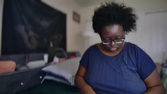 Snapshot of Yagurl__west chatting on 01/28/25, 07:32 Yagurl west online show from 01/28/25, 07:32