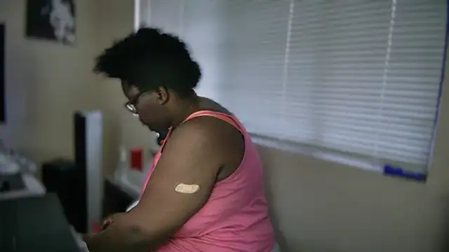 Snapshot of Yagurl__west chatting on 02/28/25, 01:37 Yagurl west online show from 02/28/25, 01:37