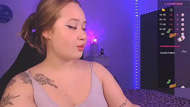 Peachy Lee online show from 10/18/25, 03:24