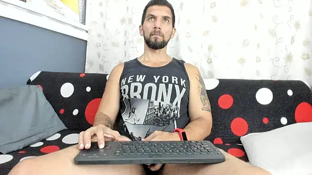 JULESLAKES online show from 10/31/25, 04:08