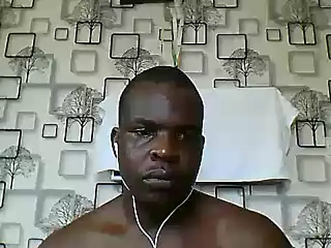 Snapshot of Chumba_001 chatting on 12/25/24, 10:39 Chumba 001 online show from 12/25/24, 10:39