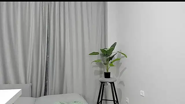 sarahphyllis online show from 09/11/25, 09:37