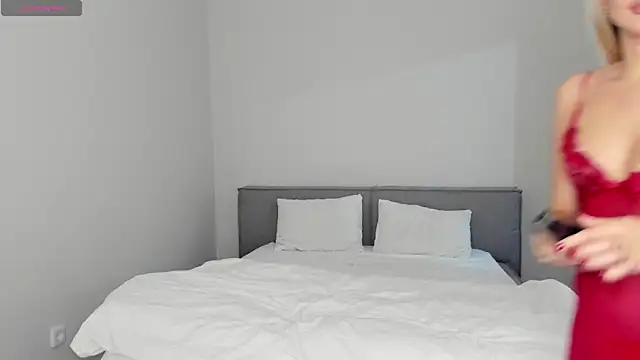 sarahphyllis online show from 11/10/25, 08:30