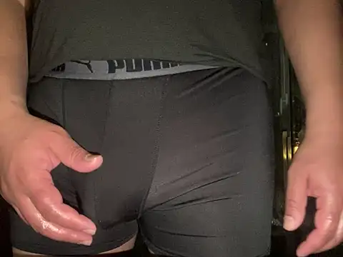 ThickDick Daddy online show from 03/19/26, 06:17