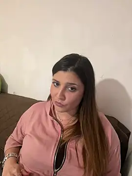 Snapshot of Novababy18 chatting on 12/15/24, 12:07 Novababy18 online show from 12/15/24, 12:07