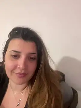 Snapshot of Novababy18 chatting on 02/22/25, 01:44 Novababy18 online show from 02/22/25, 01:44