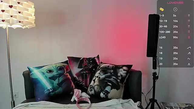 miiss anna online show from 02/17/25, 11:02