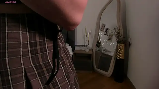 SimonaGerry online show from 11/22/25, 04:33