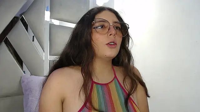 Paola Lyon  online show from 01/14/25, 07:32