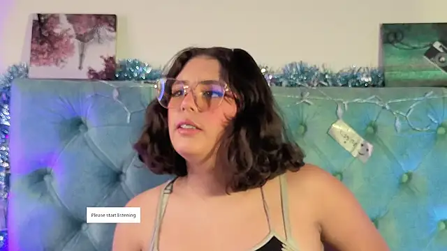 Paola Lyon  online show from 01/07/26, 11:56