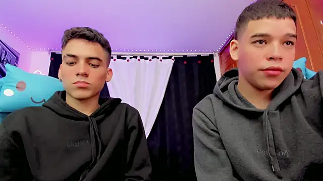 Snapshot of jake_and_joaquin chatting on 12/08/24, 11:46 jake and joaquin online show from 12/08/24, 11:46